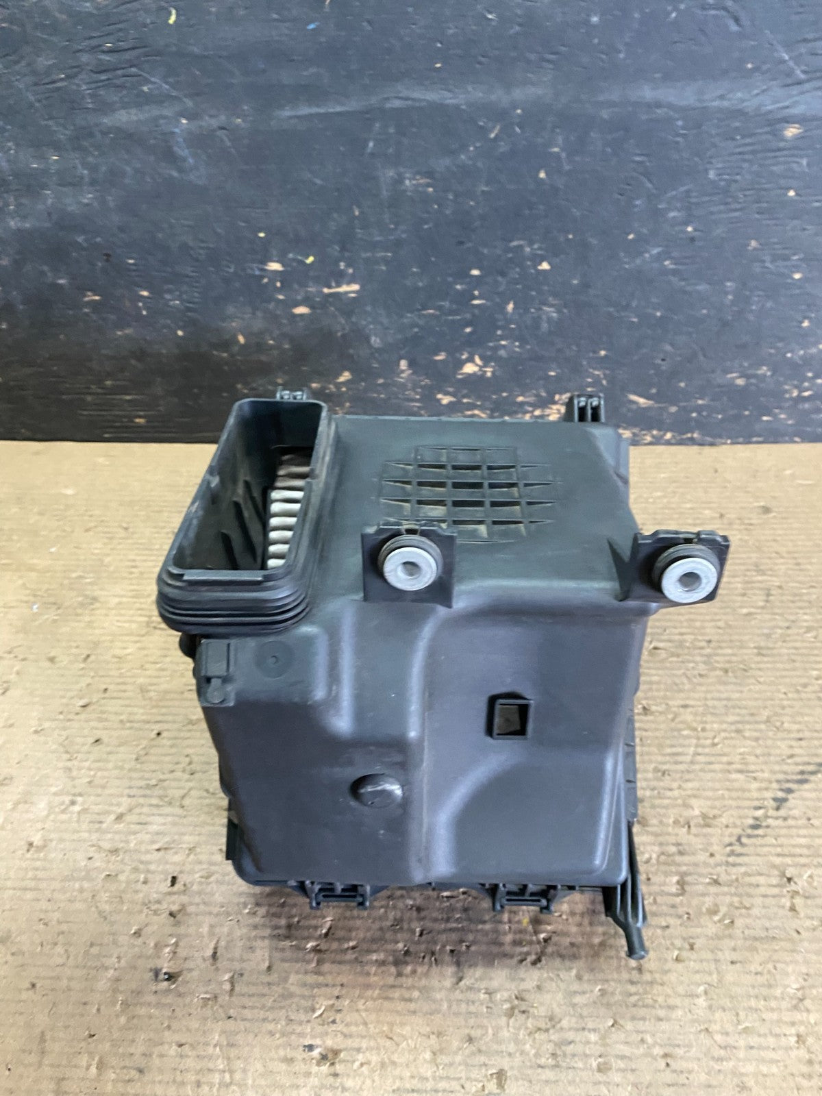 2014 2015 2016 Kia Cadenza 3.3L Air Filter Intake Housing S3555 DG4