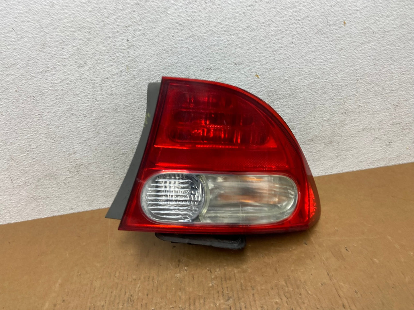 2009 2010 2011 Honda Civic Right Passenger Side Tail Light AE0228 LK0