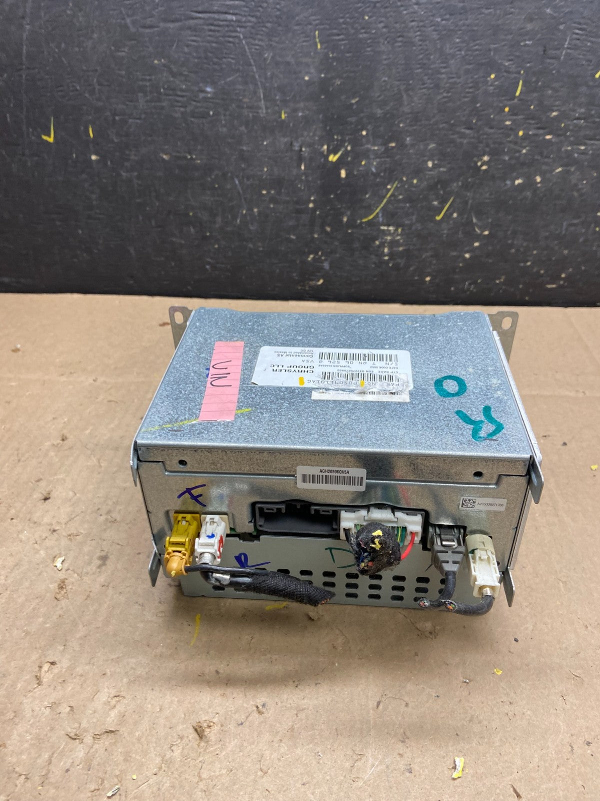 2011 - 2013 Dodge Journey Radio Info Media CD Player Unit OEM U4662 DG3