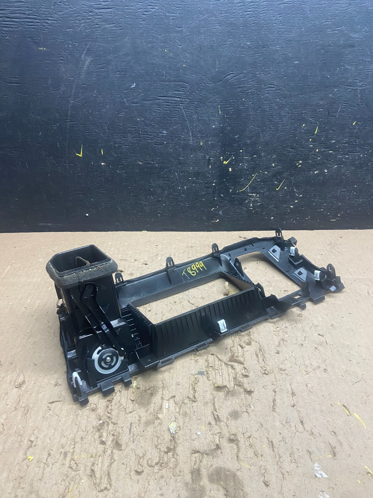 2009-2014 Nissan Murano Radio Center Console Display Bezel Air Vent T8999 DG5
