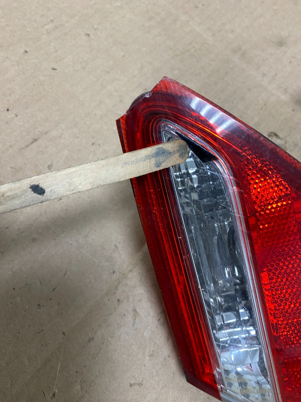 2008-2010 Toyota Avalon Right Passenger Side Tail Light Inner Oem W0742 DW6