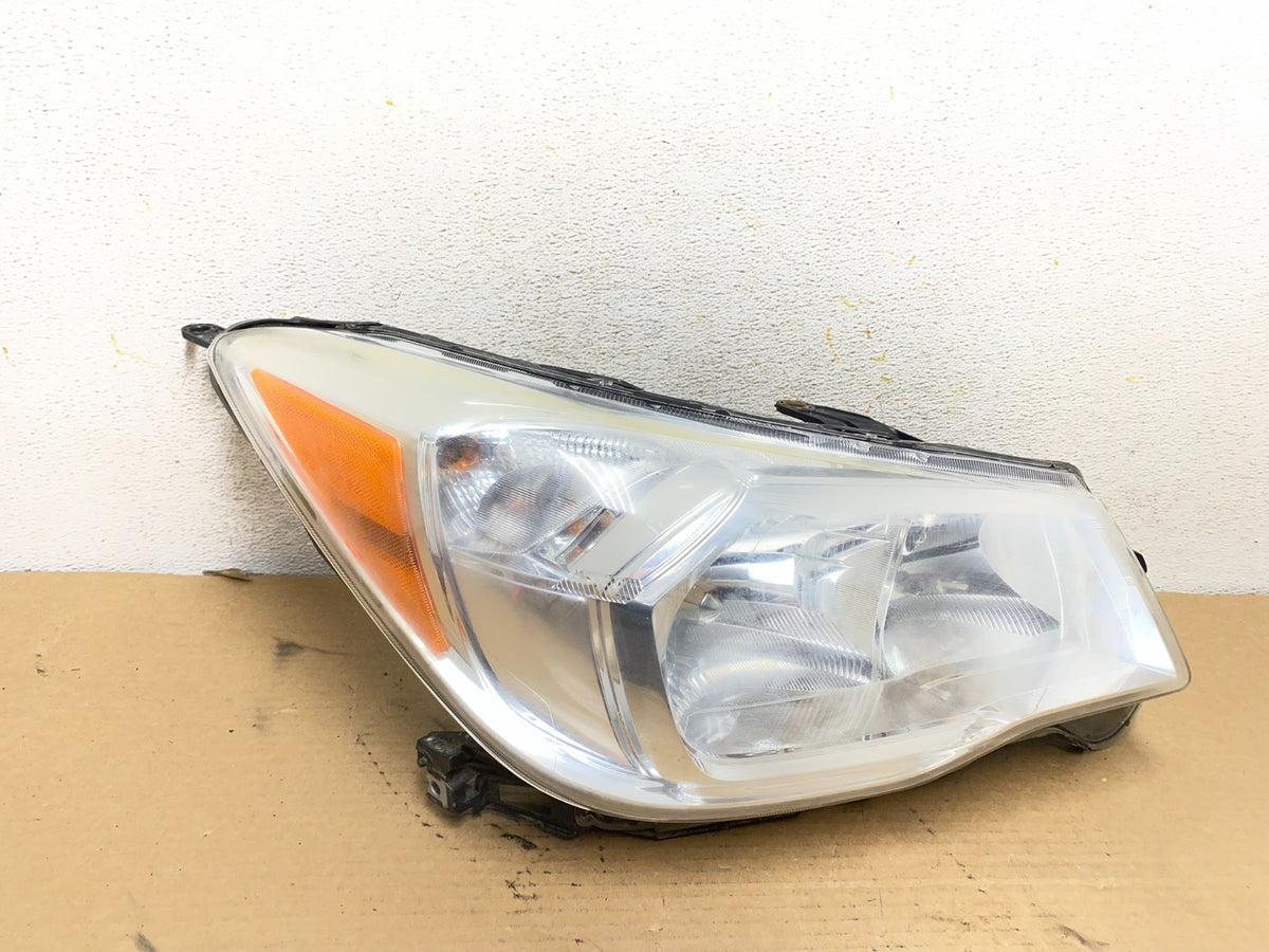 2014 to 2016 Subaru Forester Right Passenger Headlight Halogen AH4225 DW0
