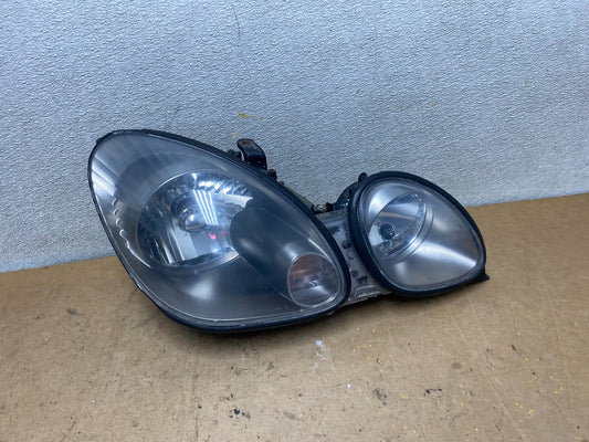 2001 to 2005 Lexus GS430 Gs300 Right Passenger Headlight Xenon HID x6921 DG0