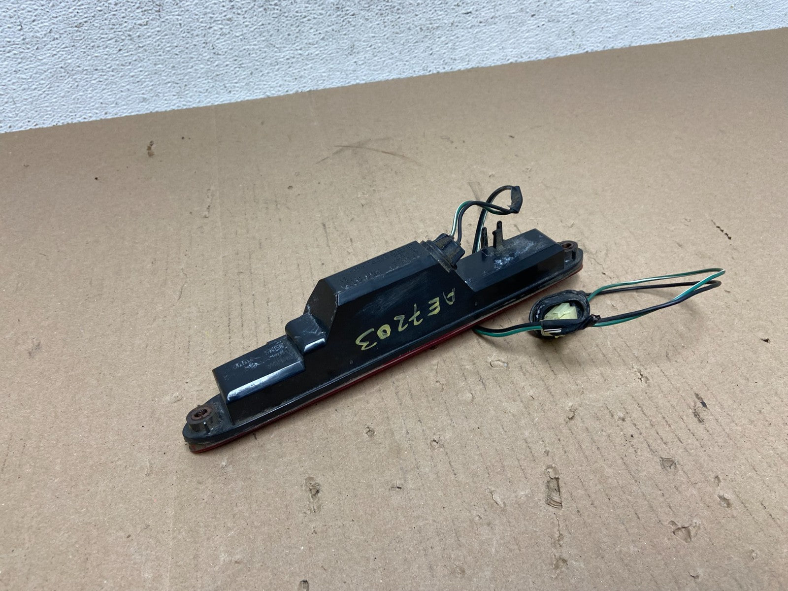 2003 to 2008 Honda Pilot High Mounted 3rd Third Stop Brake Light Lamp AE7203 DG4