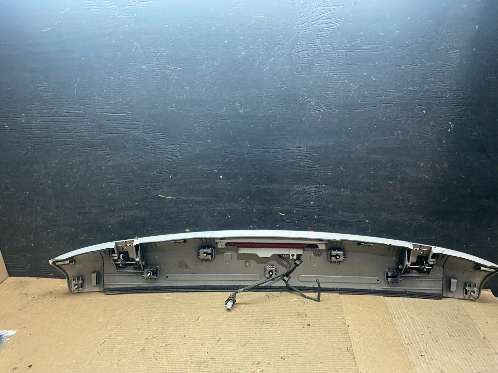 2009 to 2015 Honda Pilot Rear Trunk Spoiler Gate Oem V7166 DG9