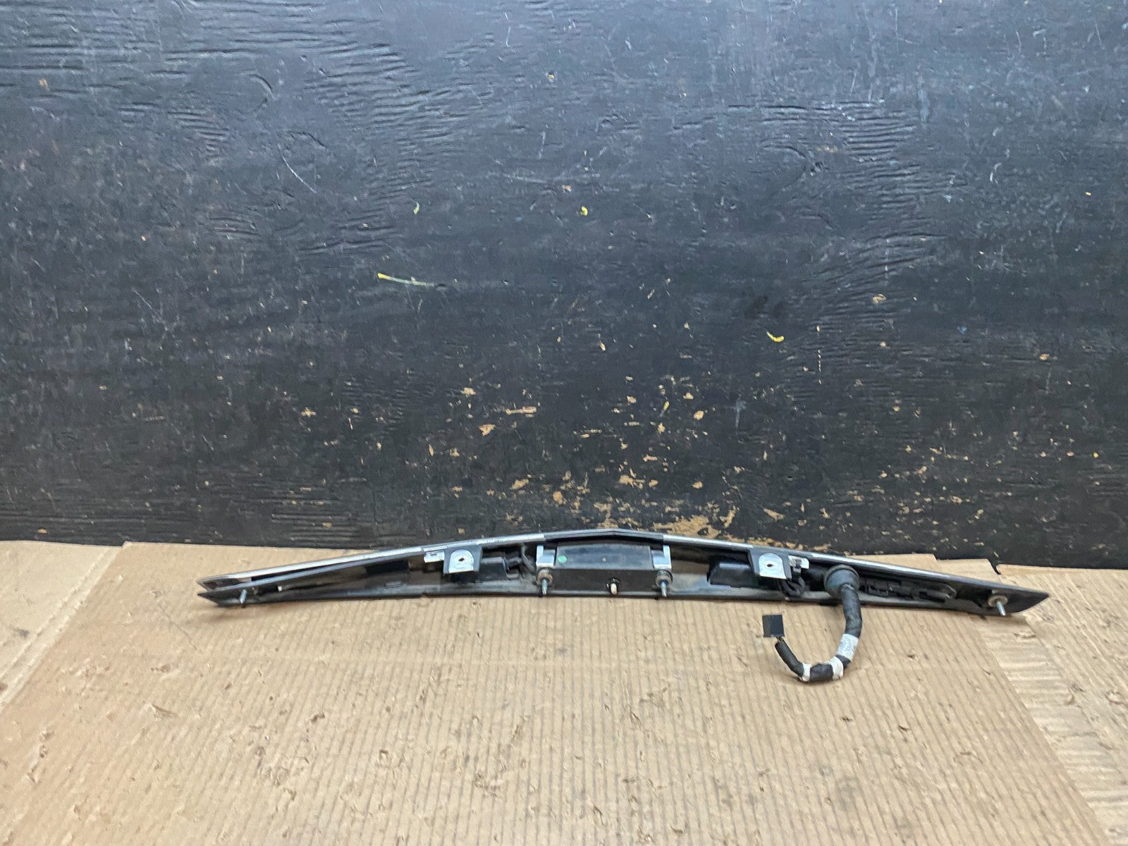 2013 to 2017 Cadillac XTS Trunk Finish Garnish Panel Molding W6196 PS4