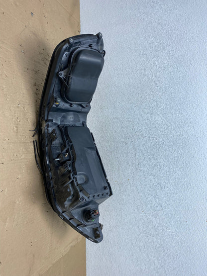 2005 to 2011 Lincoln Town Car Right Passenger Rh Side Headlight AE9282 LK5