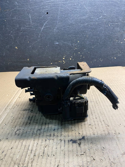 2004-07 Chevrolet Express ABS Pump Control OEM 13567136 Module AB2746 DG4