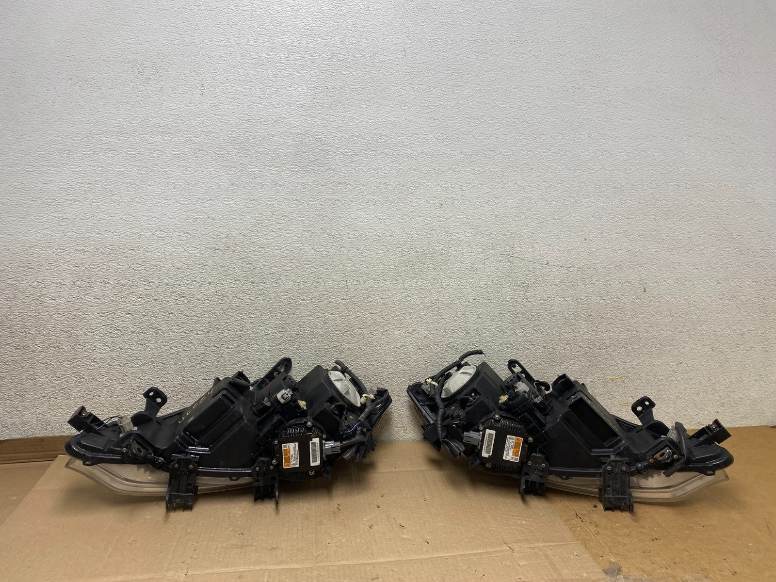 Xenon 2011 2012 2013 2014 Nissan Murano Headlights Left+Right U6654 DW10