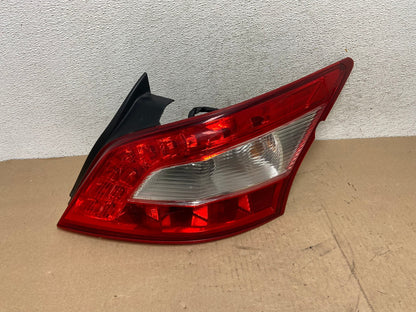 2009 2010 2011 Nissan Maxima Right Passenger RH Side Tail light AG4634 LK0