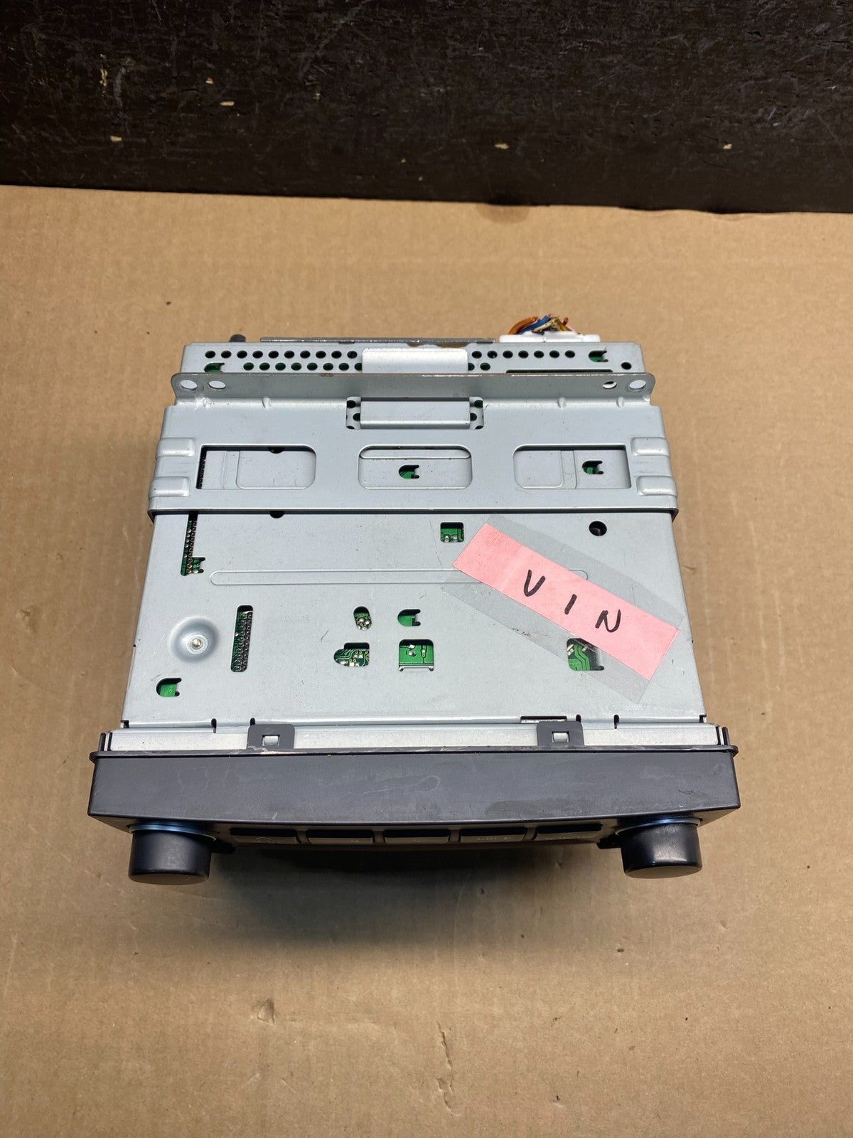 2006 - 2008 Kia Sedona Entourage Radio Stereo Receiver AM FM CD Player AE7882 DG4