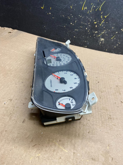 2001 to 2003 Nissan Pathfinder Speedometer Cluster Gauge Z02644