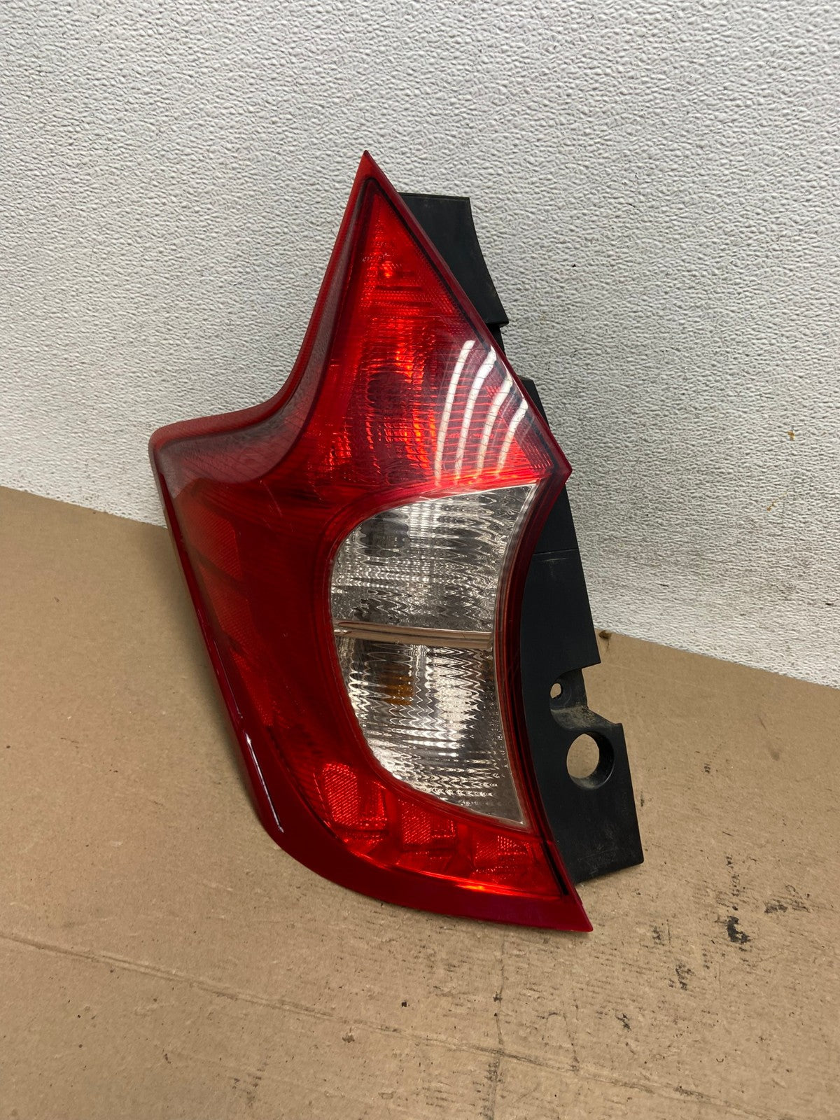2014 - 2019 Nissan Versa Note Hatchback Left Driver LH Tail Light AF4798 LK0