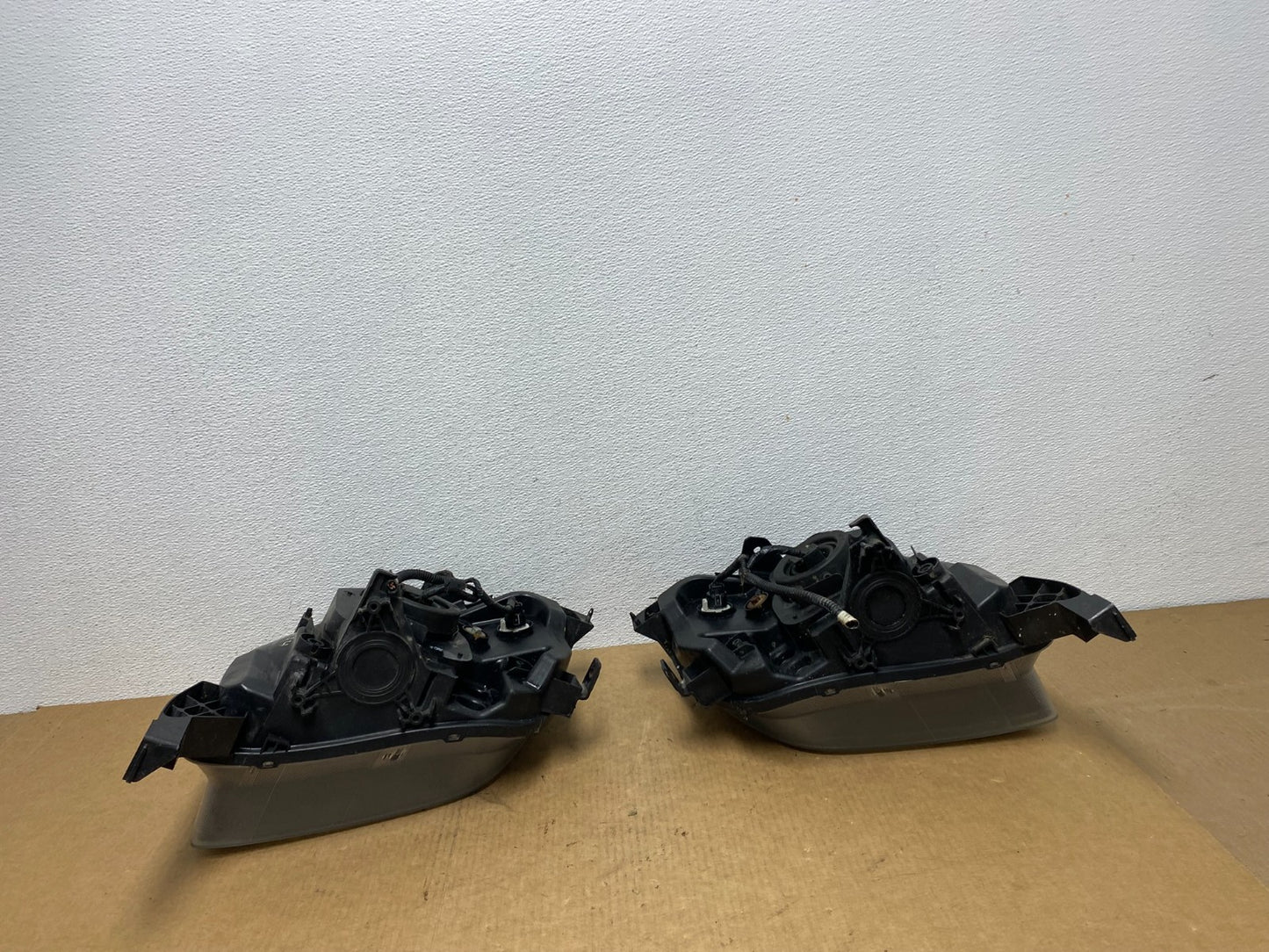 2003 to 2006 Honda Element Left+Right Side Black Headlights AC1794 DW8