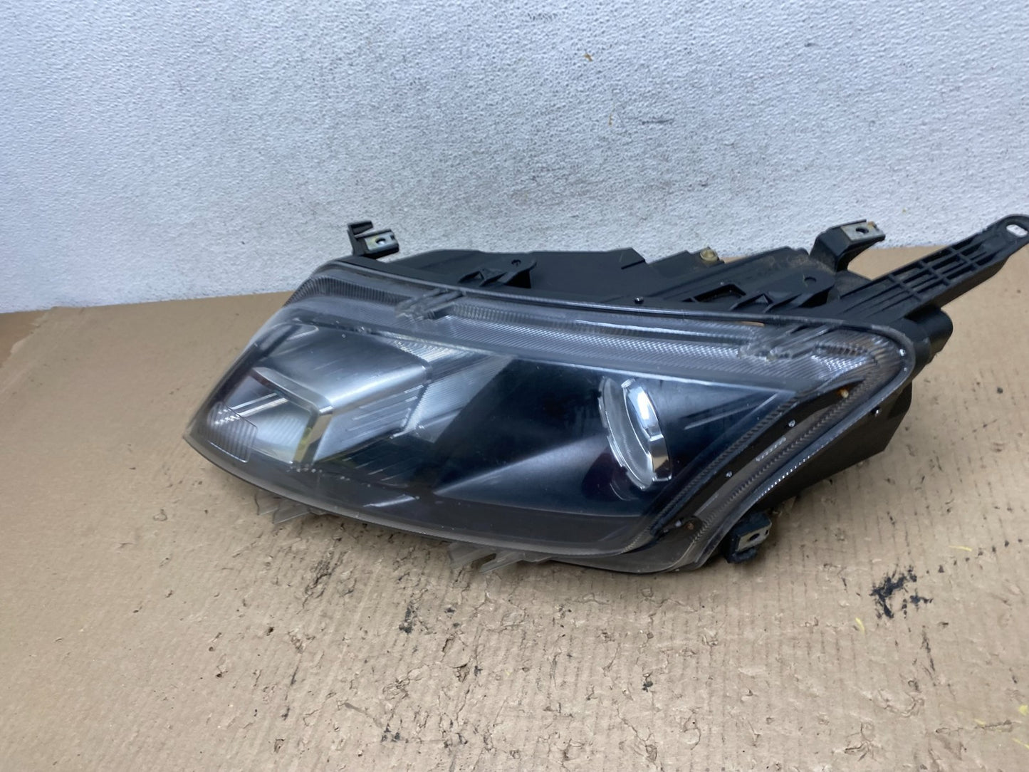 2010 2011 2012 Ford Fusion Left Driver LH Side Headlight Halogen AF7191 DW1