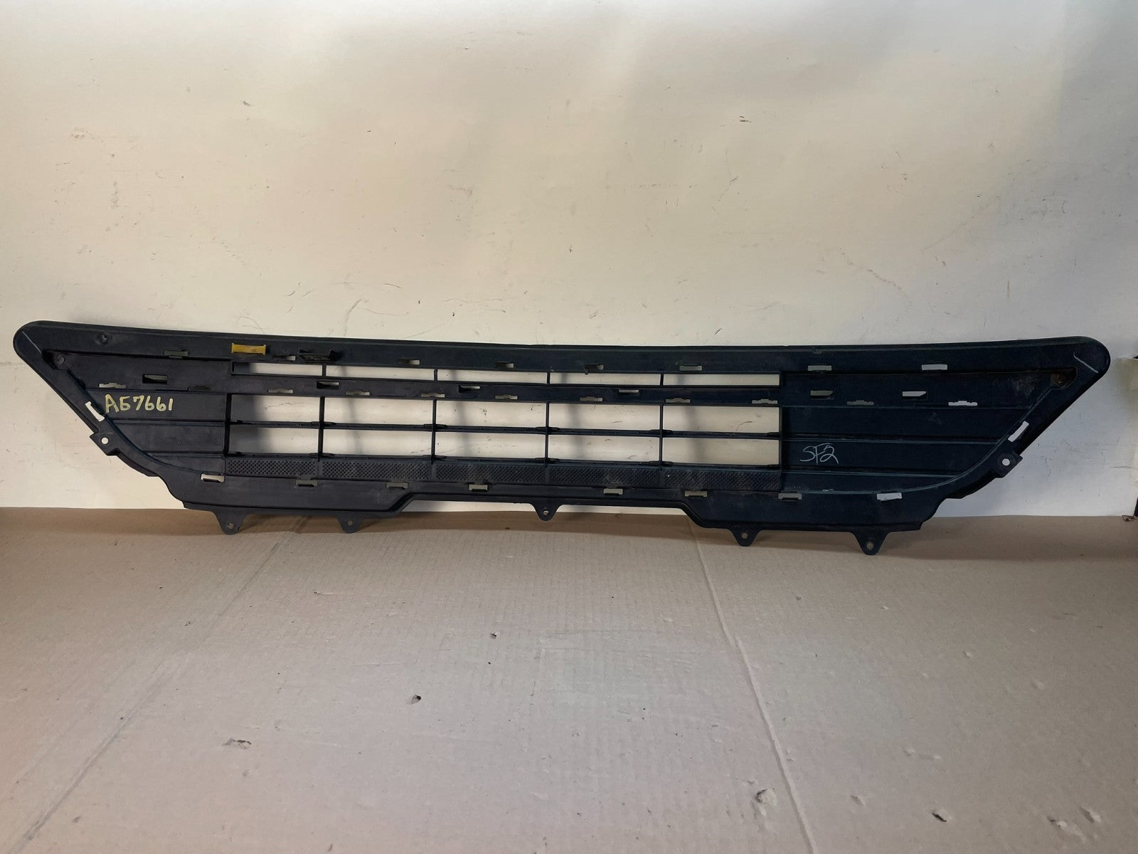 2017 to 2020 Lincoln MKZ Front Bumper Lower Cover Grille Grill AG7661 DG3