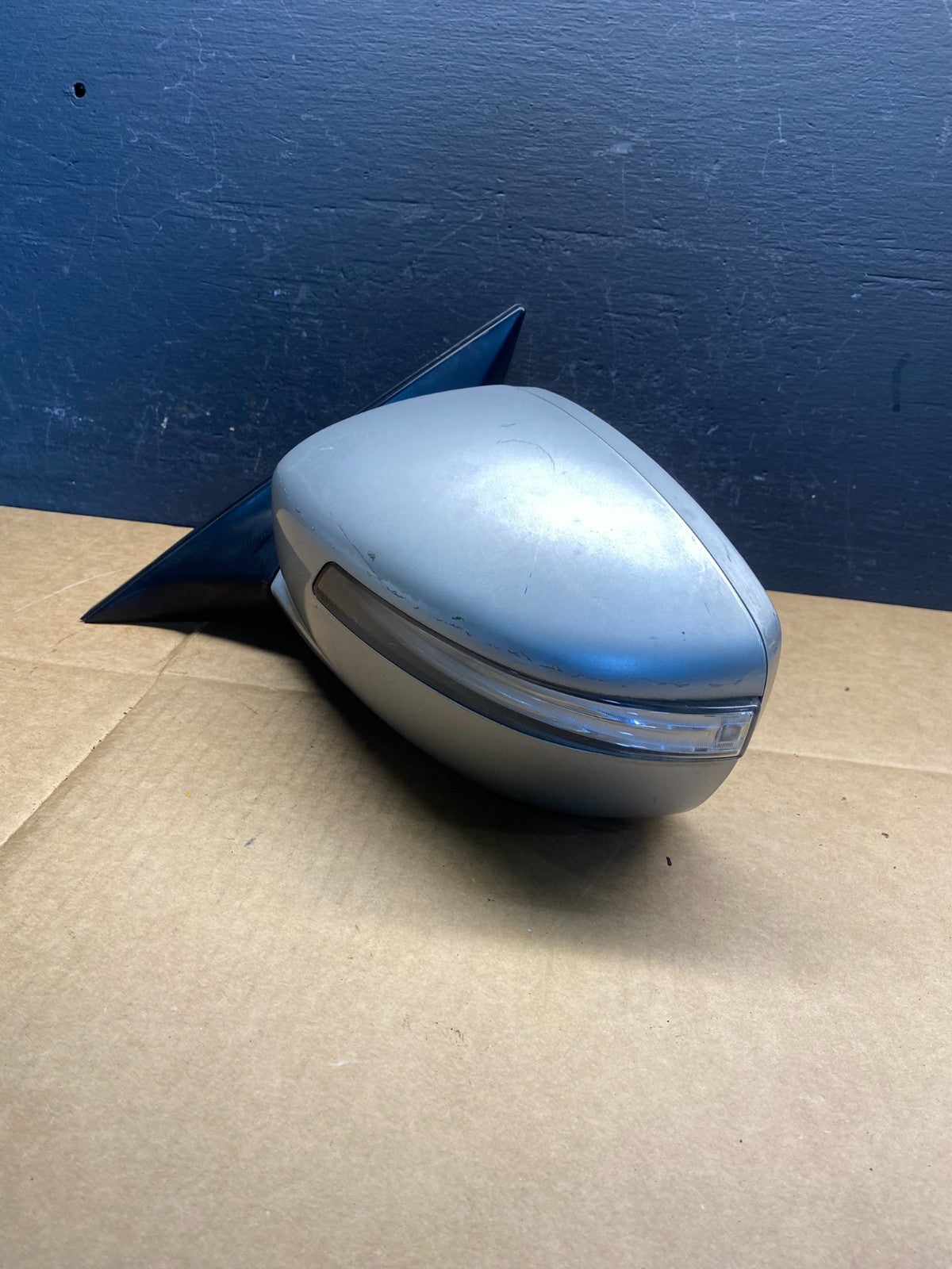 2009 to 2014 Hyundai Genesis Sedan Left Driver Turn Signal Door Mirror AD3550 DW2