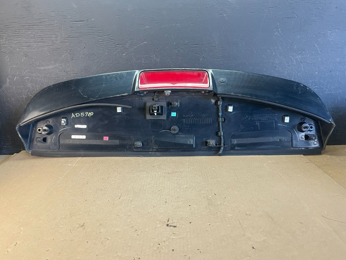 2011 to 2015 Ford Explorer Rear Upper Tailgate Liftgate Wing Spoiler AD5710 DW6