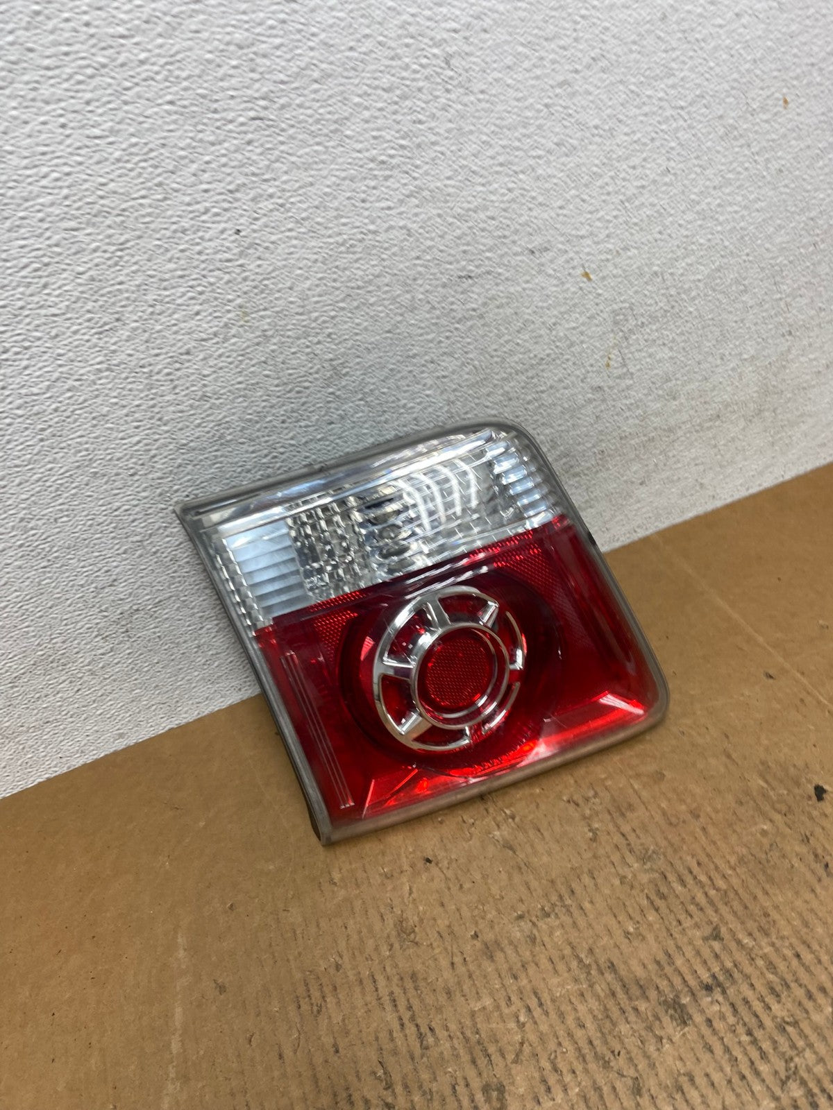 2007 to 2012 GMC Acadia Left Driver Lh Side Tail Light Inner AE0658 LK2