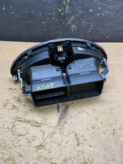 2008 to 2017 Buick Enclave Dash Center Clock Bezel Air Vent Trim Oem X1207 DG3