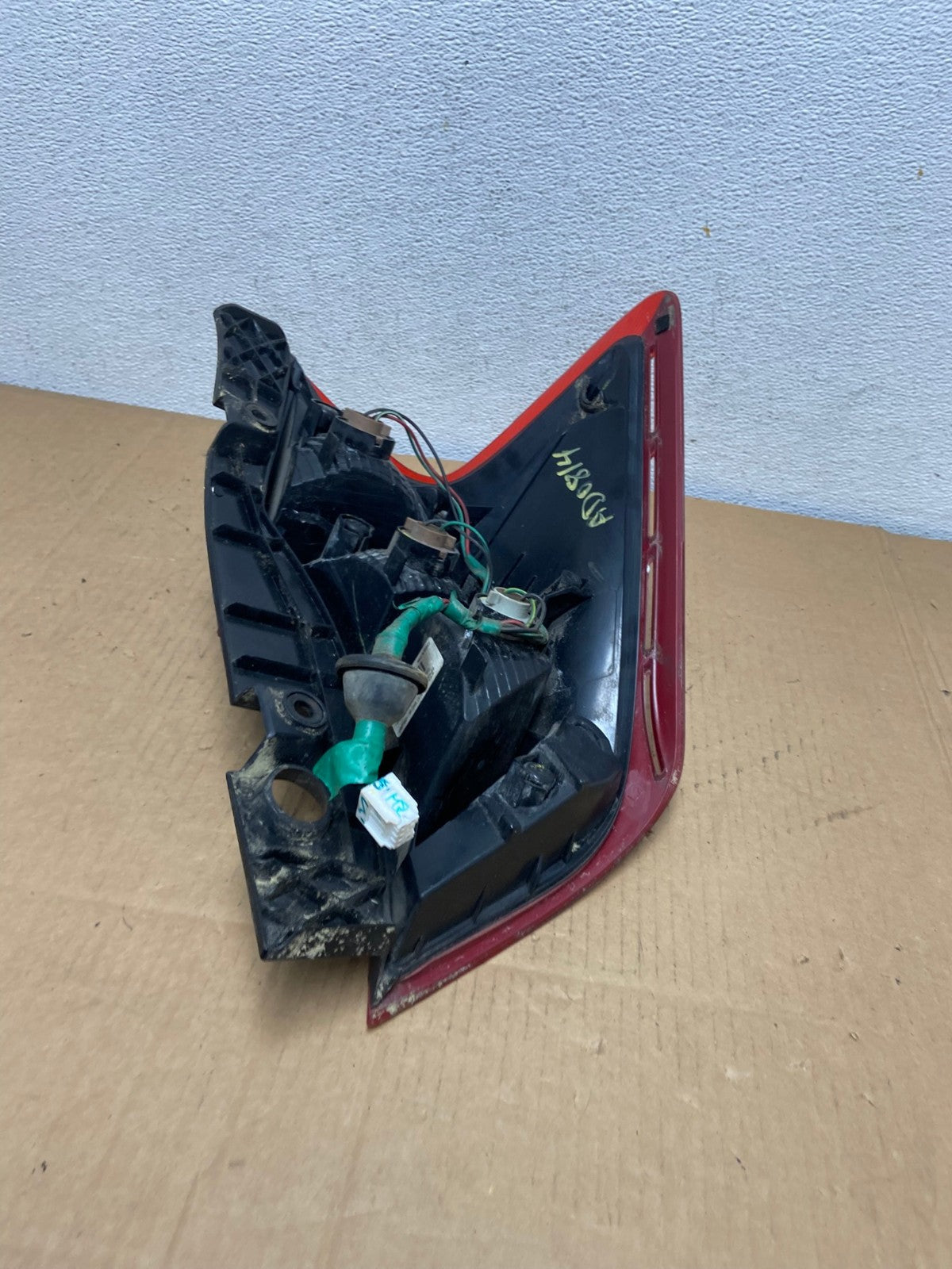 2014 - 2019 Nissan Versa Note Hatchback Left Driver LH Tail Light AD0814 LK5