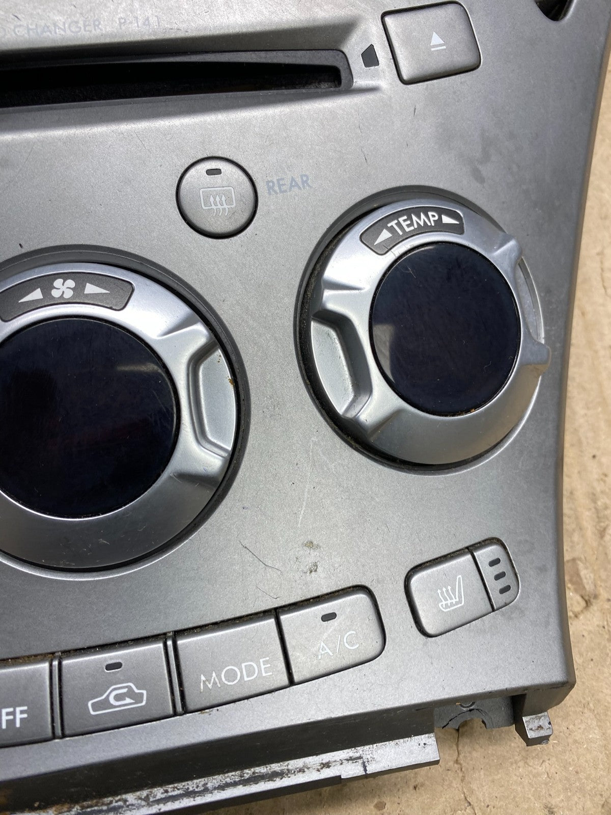 2006-2009 Subaru Tribeca Radio CD Player AC Climate Control Bezel Panel x5913 DG1
