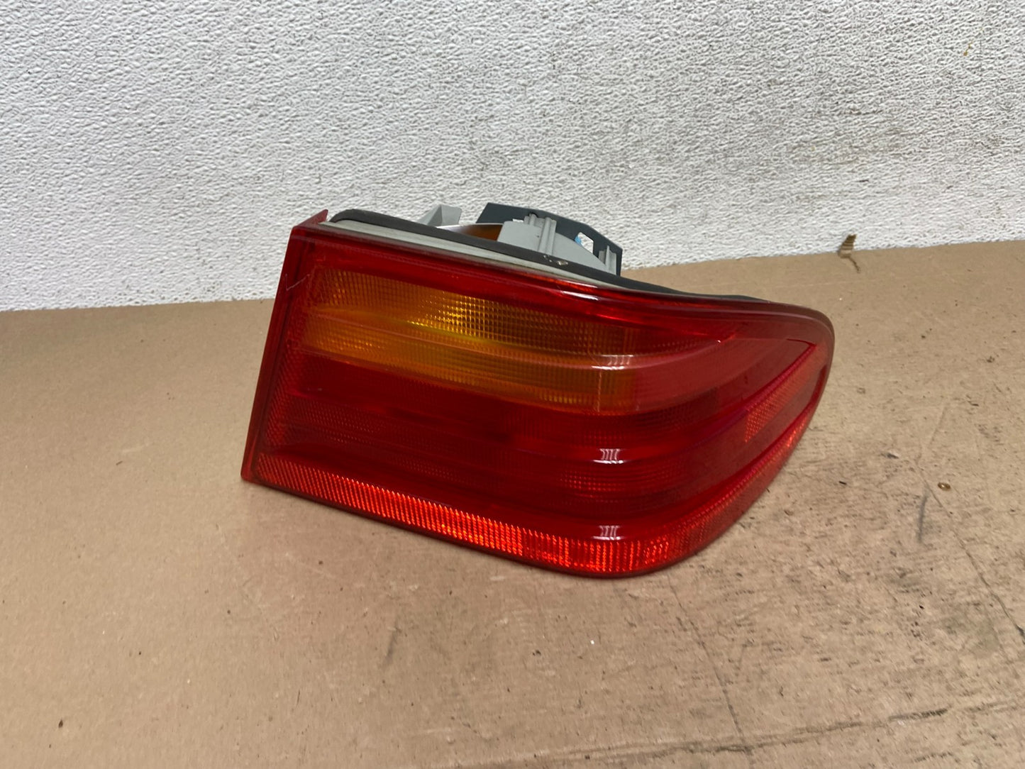 1996 - 1999 Mercedes-Benz E W210 E320 Right Passenger Tail Light AF5739 DW0