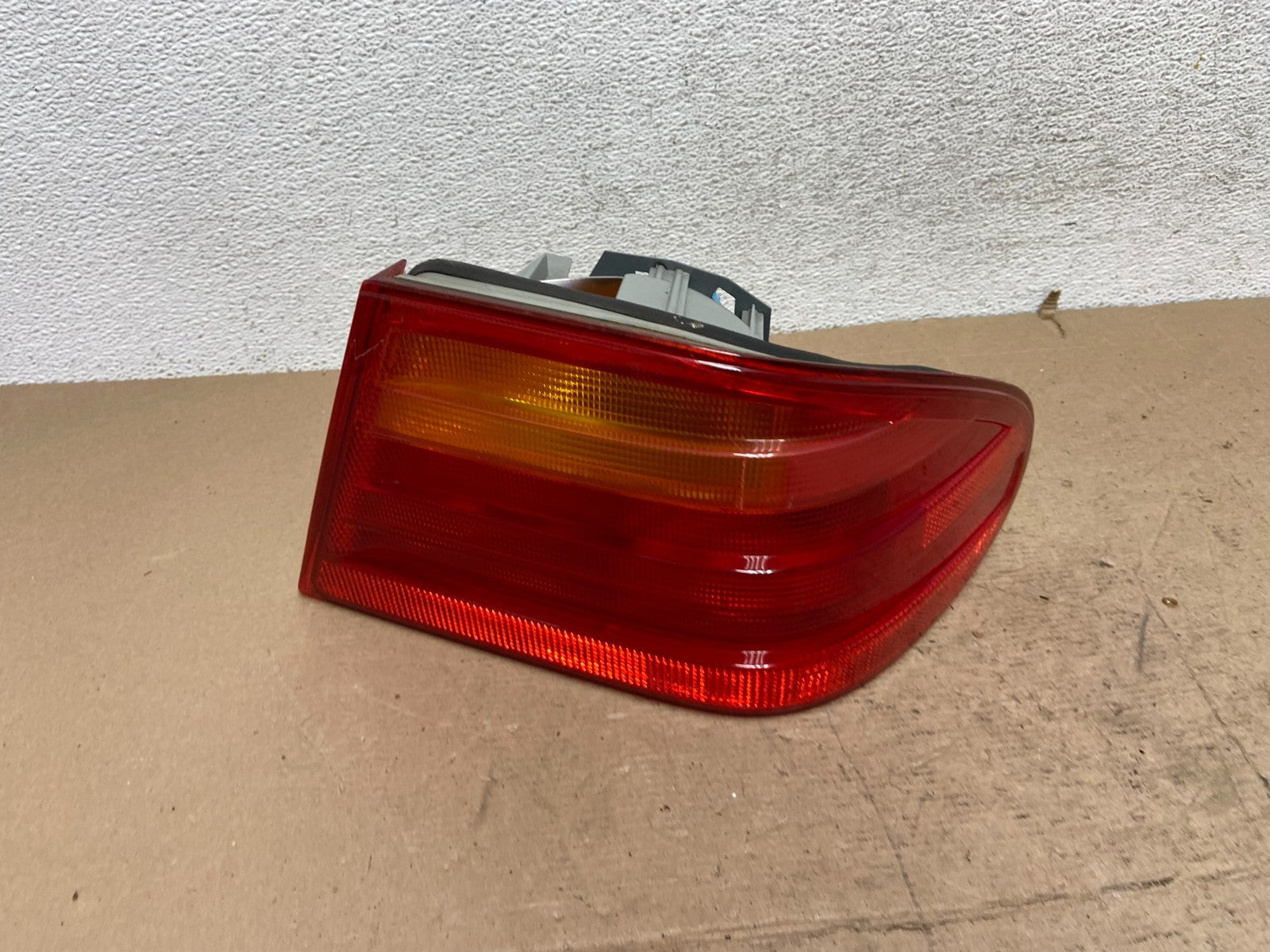 1996 - 1999 Mercedes-Benz E W210 E320 Right Passenger Tail Light AF5739 DW0