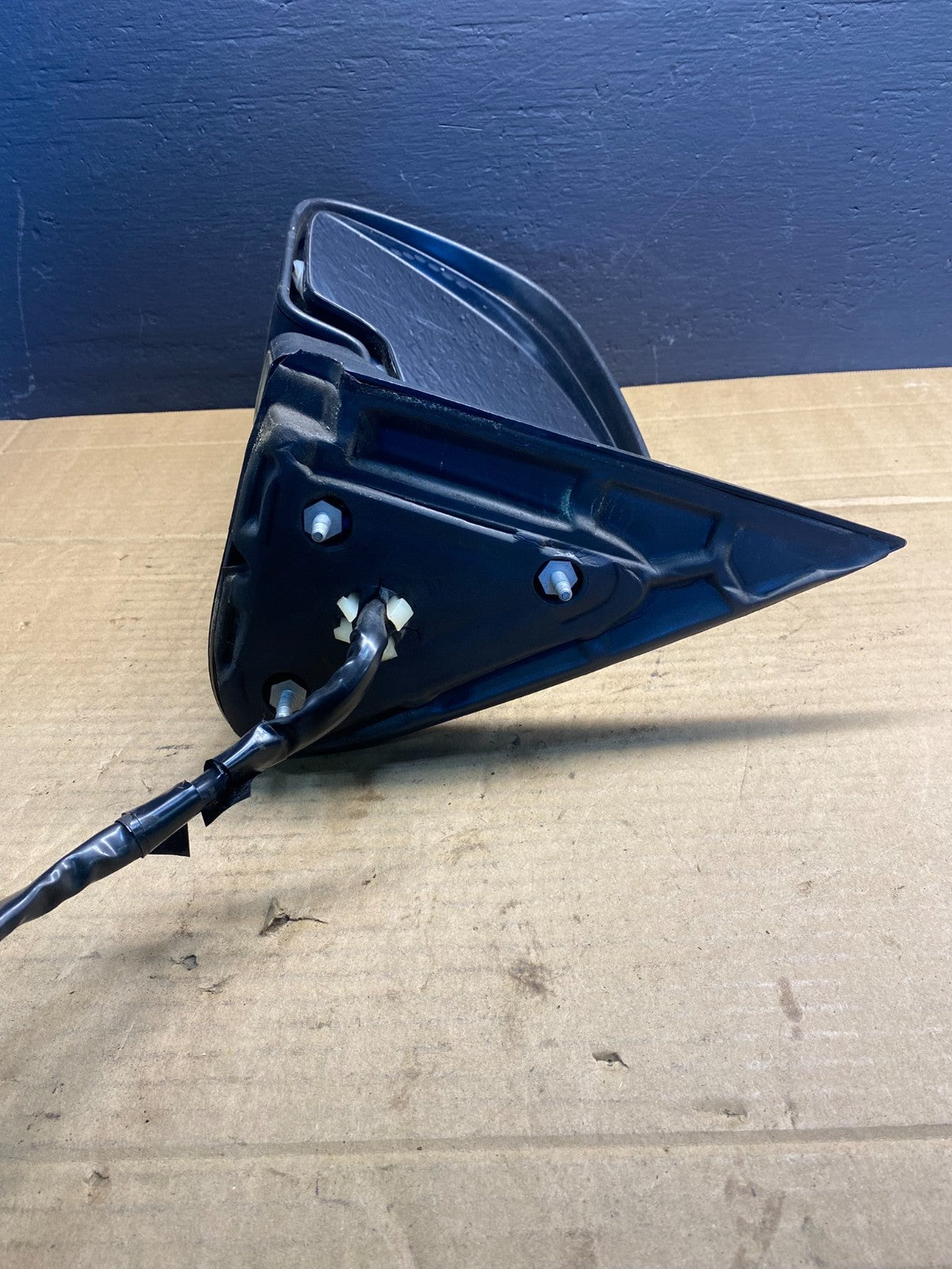 2003-2006 Chevrolet Tahoe Suburban Left Driver LH Turn Door Mirror OEM AB7065 MS4