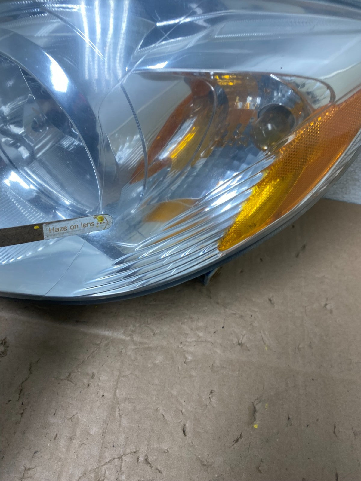 2005 to 2008 Toyota Corolla Left+Right Side Set Headlights W2902 DW10
