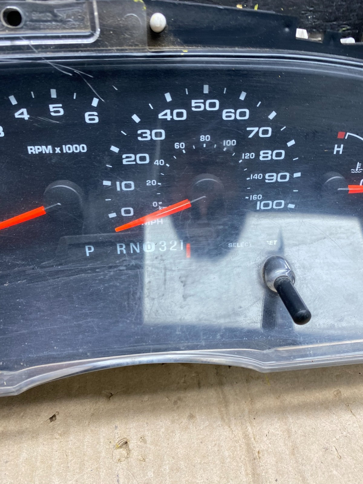 2006 Ford E350 Gauge Speedometer Cluster OEM X6069 DG1