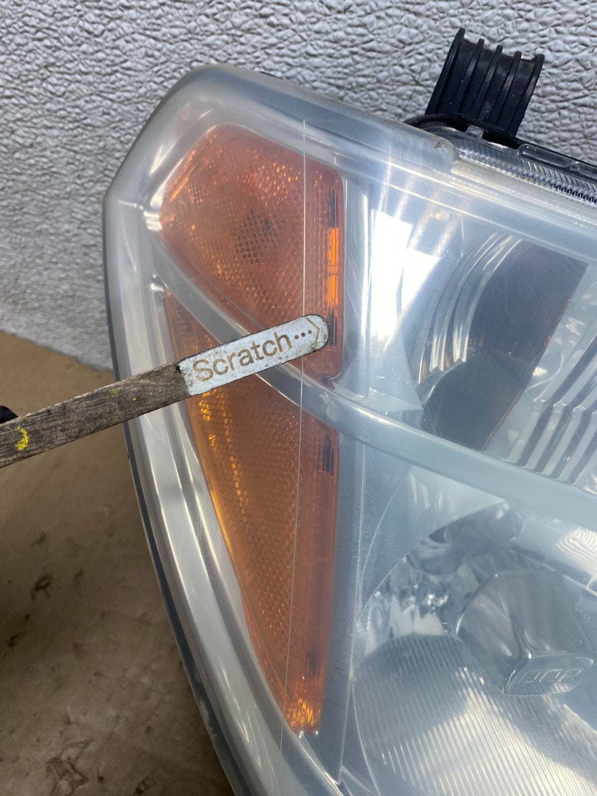 2005 to 2007 Nissan Pathfinder Halogen Headlight Right Passenger Oem T7742 DW3