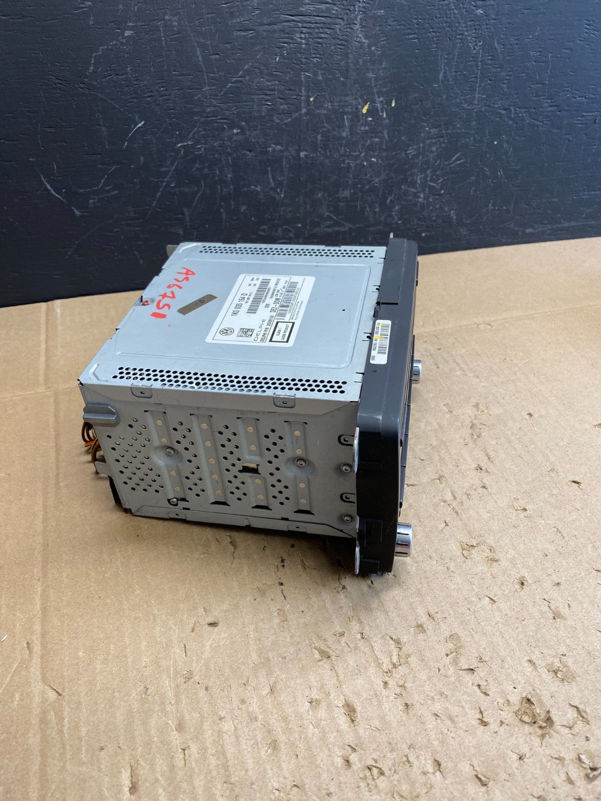 2011 to 2014 Volkswagen Passat Jetta Radio CD Player AM/FM AB9574 DG1