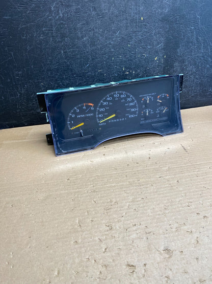 1995 to 1999 Chevrolet Silverado Suburban Cluster Gauge Speedometer AG63590