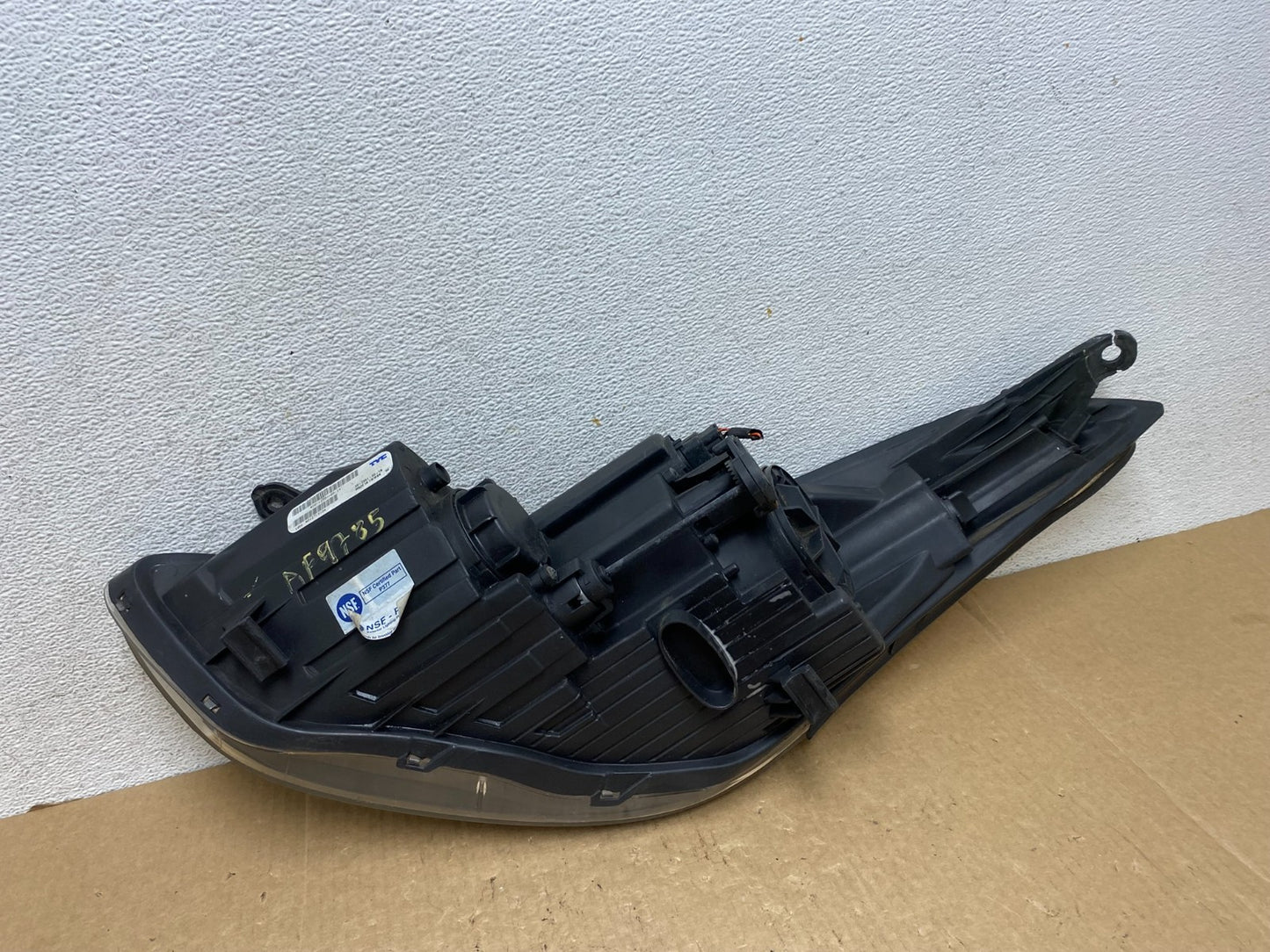 2011 2012 2013 Hyundai Elantra Right Passenger Headlight TYC AF9785 DW9
