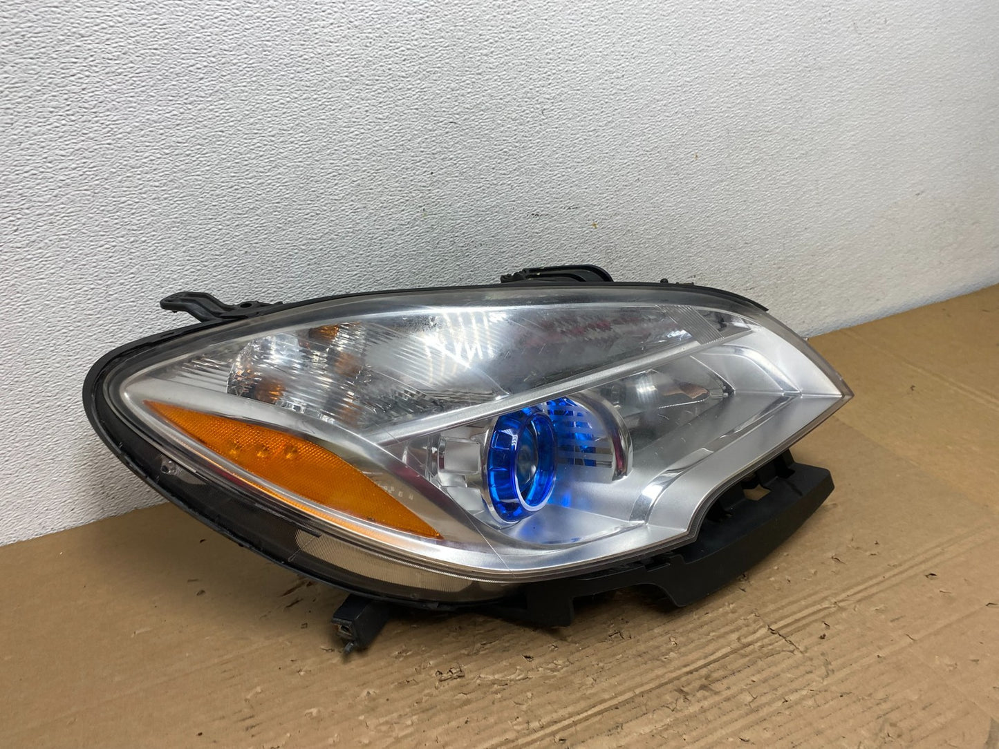 2013 - 2016 Buick Encore Right Passenger RH Side Halogen Headlight AD4326 DW2