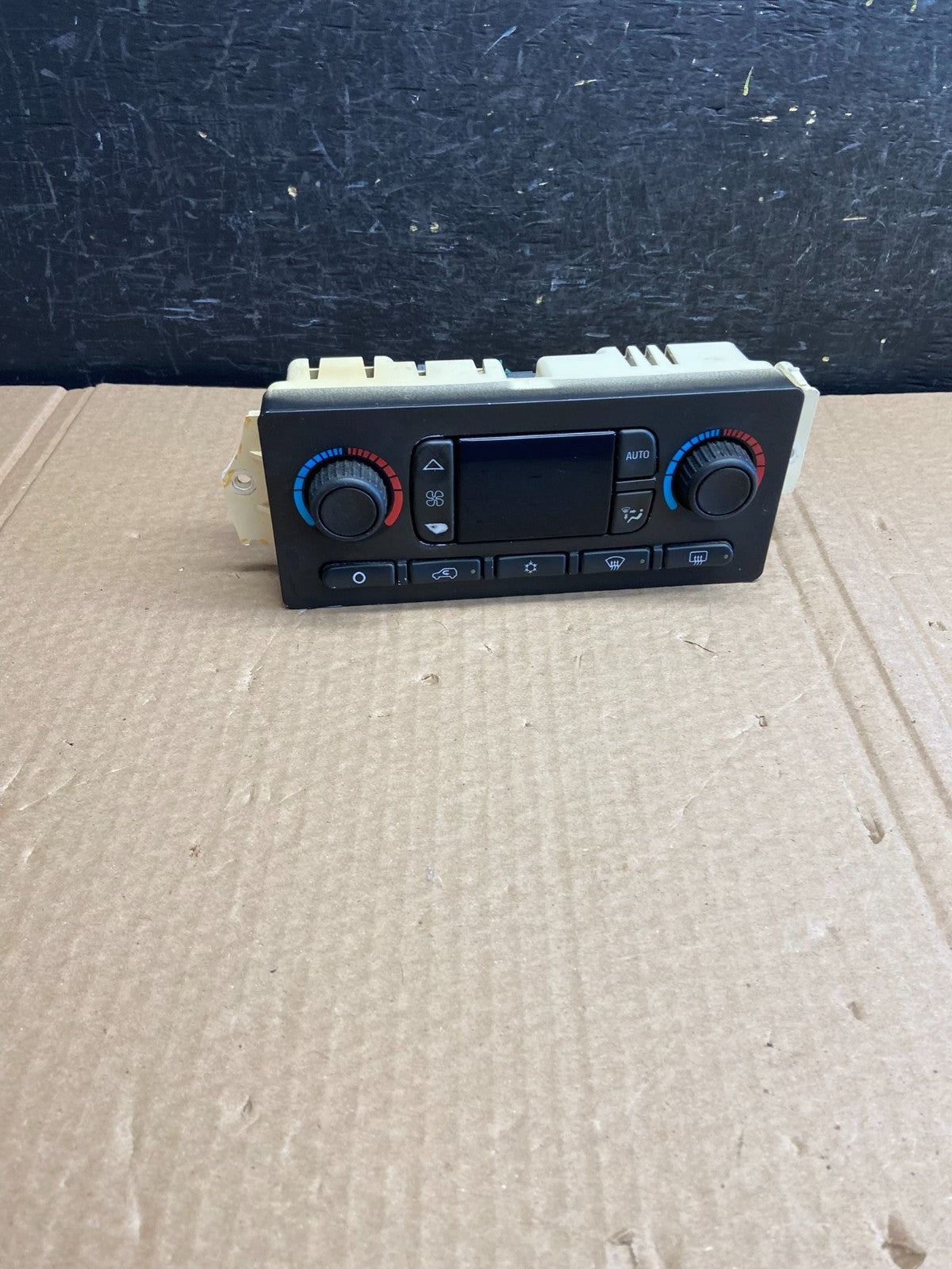 2003 to 2006 Chevrolet Silverado HVAC Heater Climate Control Module AF6132 DG0