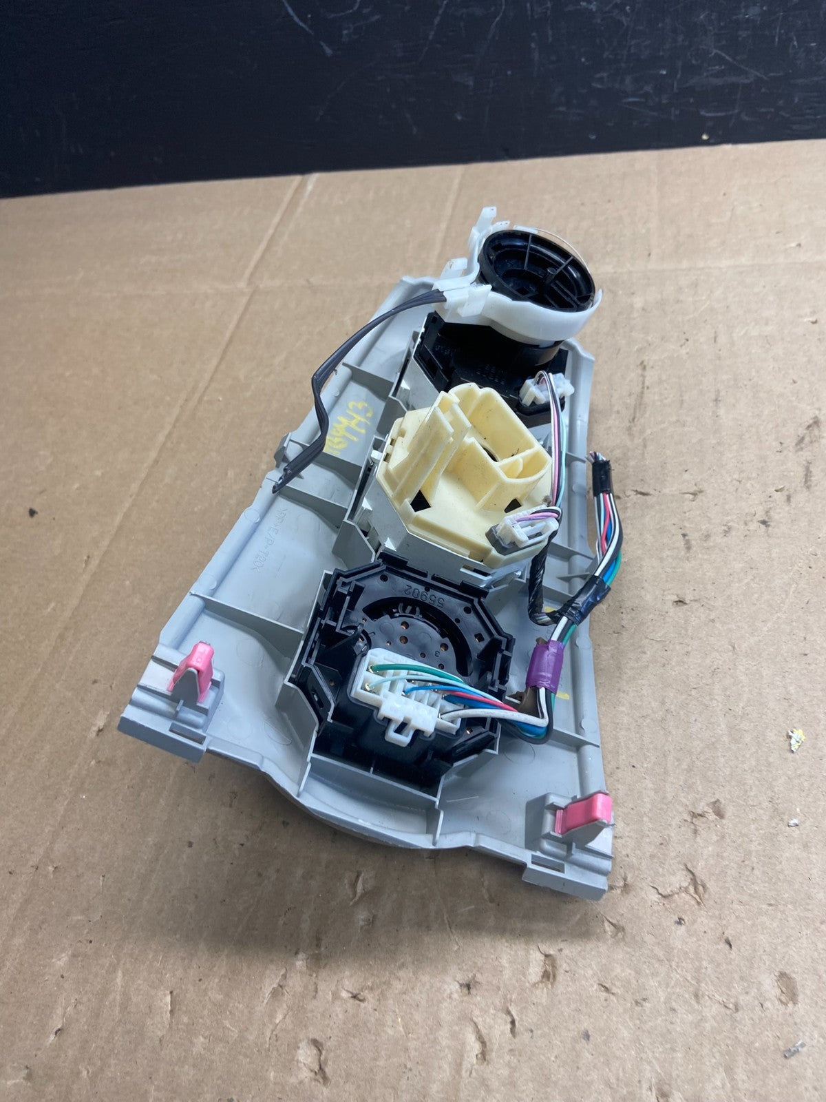 2000 to 2005 Toyota Yaris A/C Heater Climate Control Unit Switch AB9443 DG6