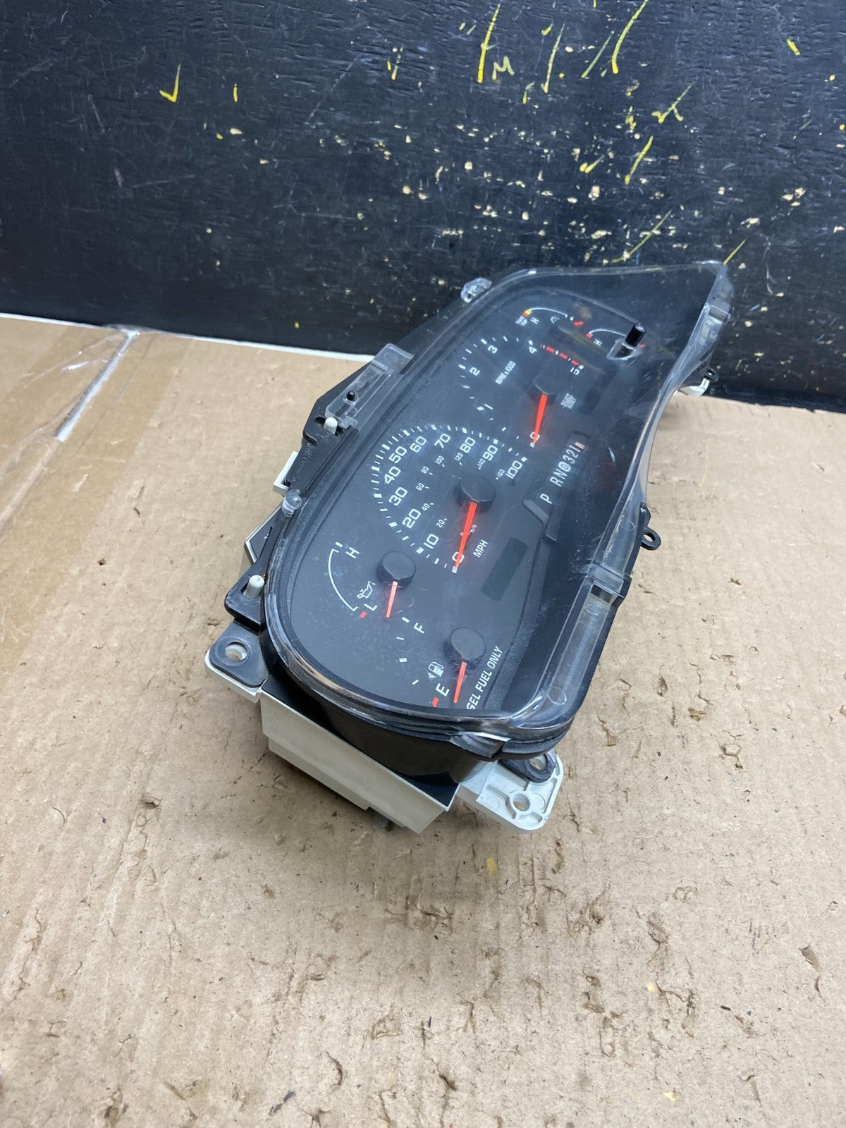 2003 to 2004 Ford F250 F350 Speedometer Cluster Gauge ab5574 DG2