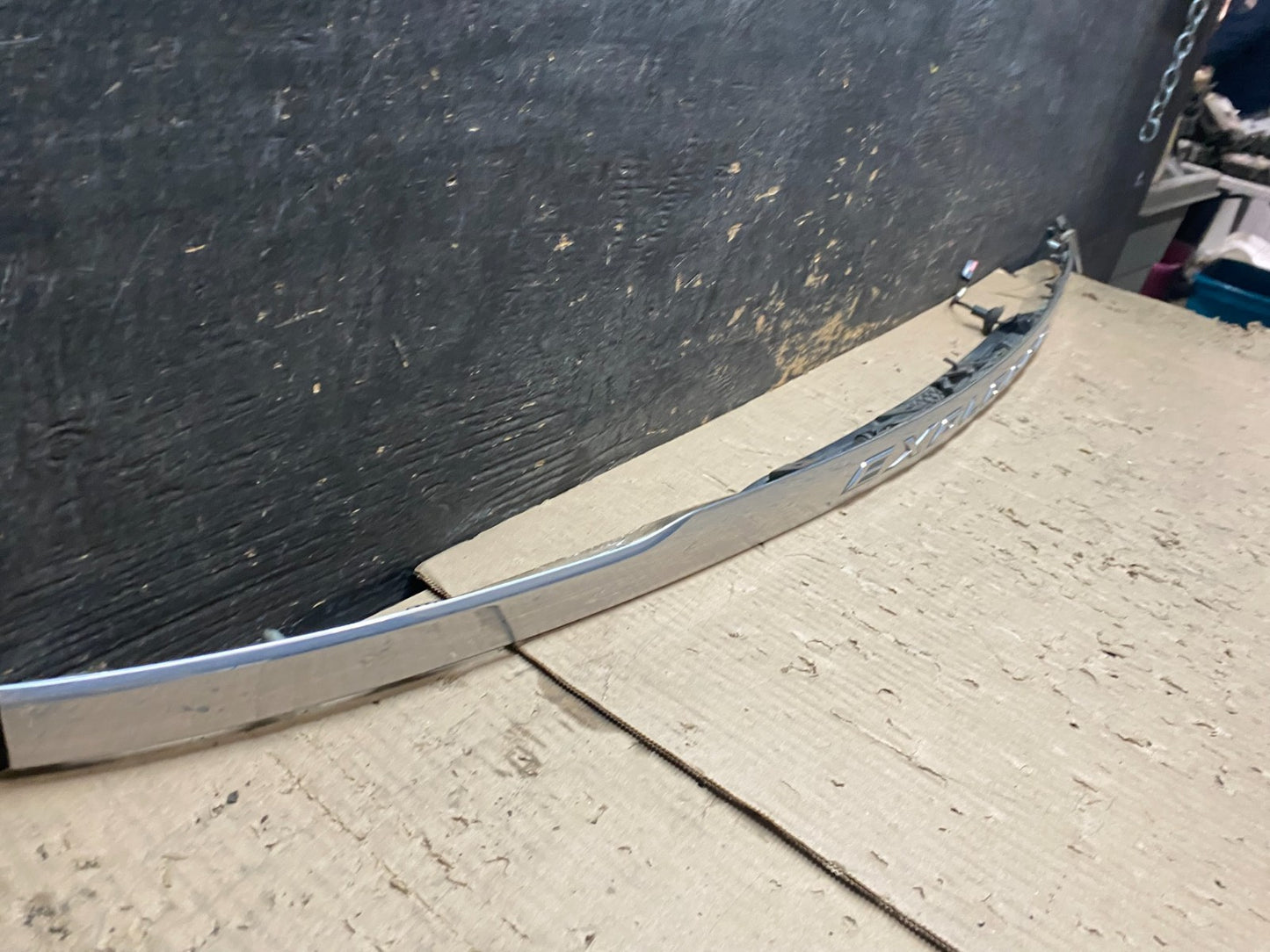 2011 to 2014 Ford Explorer Rear Tailgate Gate Trim Molding W/O Camera X9397 DG2