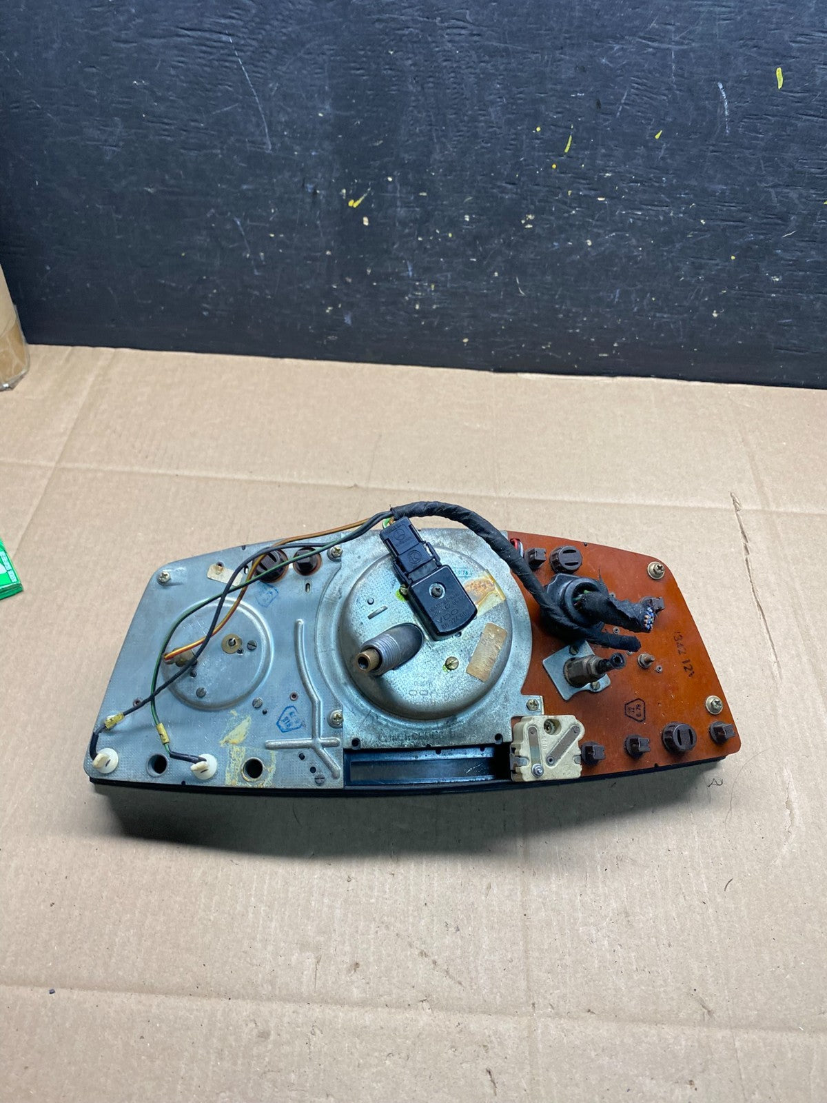 1977 - 1980 Mercedes W140 S320 Instrument Cluster Speedometer r3008 DG4