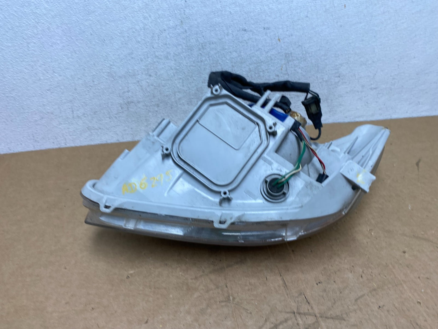 2007 2008 2009 Toyota Yaris Right Passenger RH Halogen Headlight AD6295 DW10