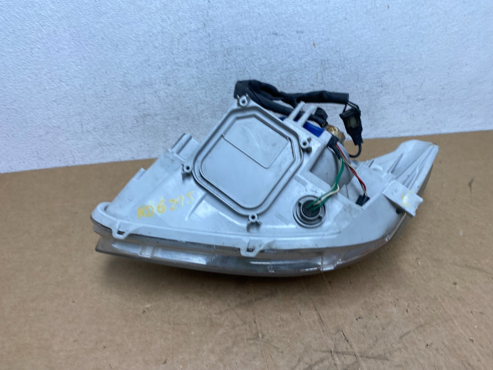 2007 2008 2009 Toyota Yaris Right Passenger RH Halogen Headlight AD6295 DW10