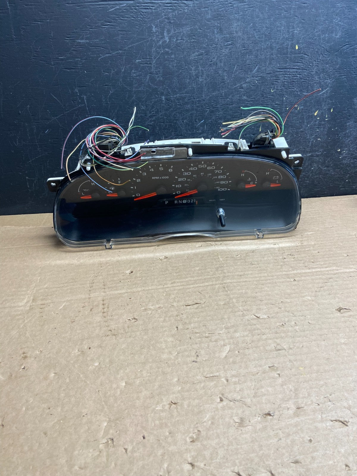 2006 Ford E350 Gauge Speedometer Cluster AF2546 DG0