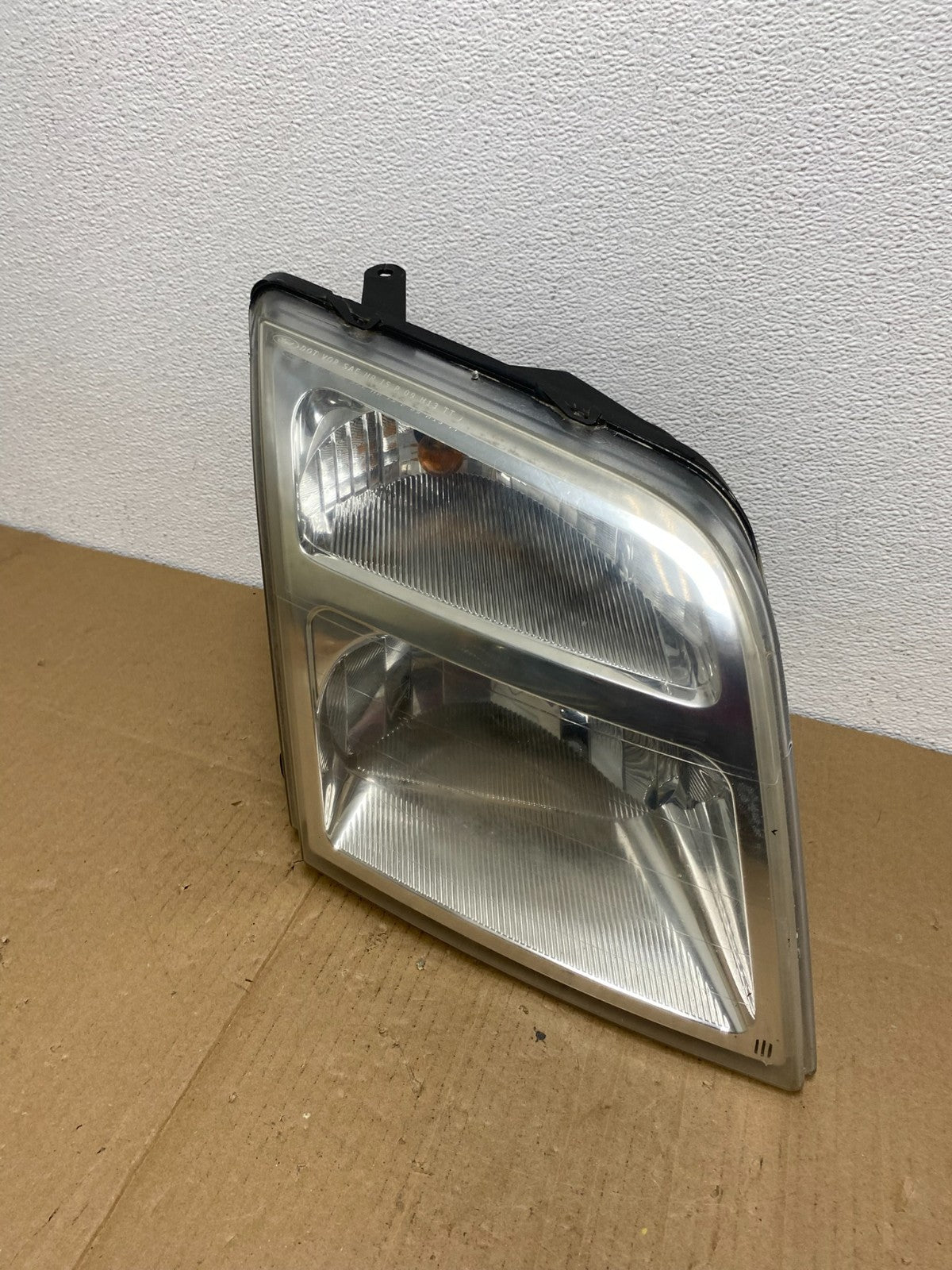 2010 to 2013 Ford Transit Connect Right Passenger Side Headlight AB8132 DW0