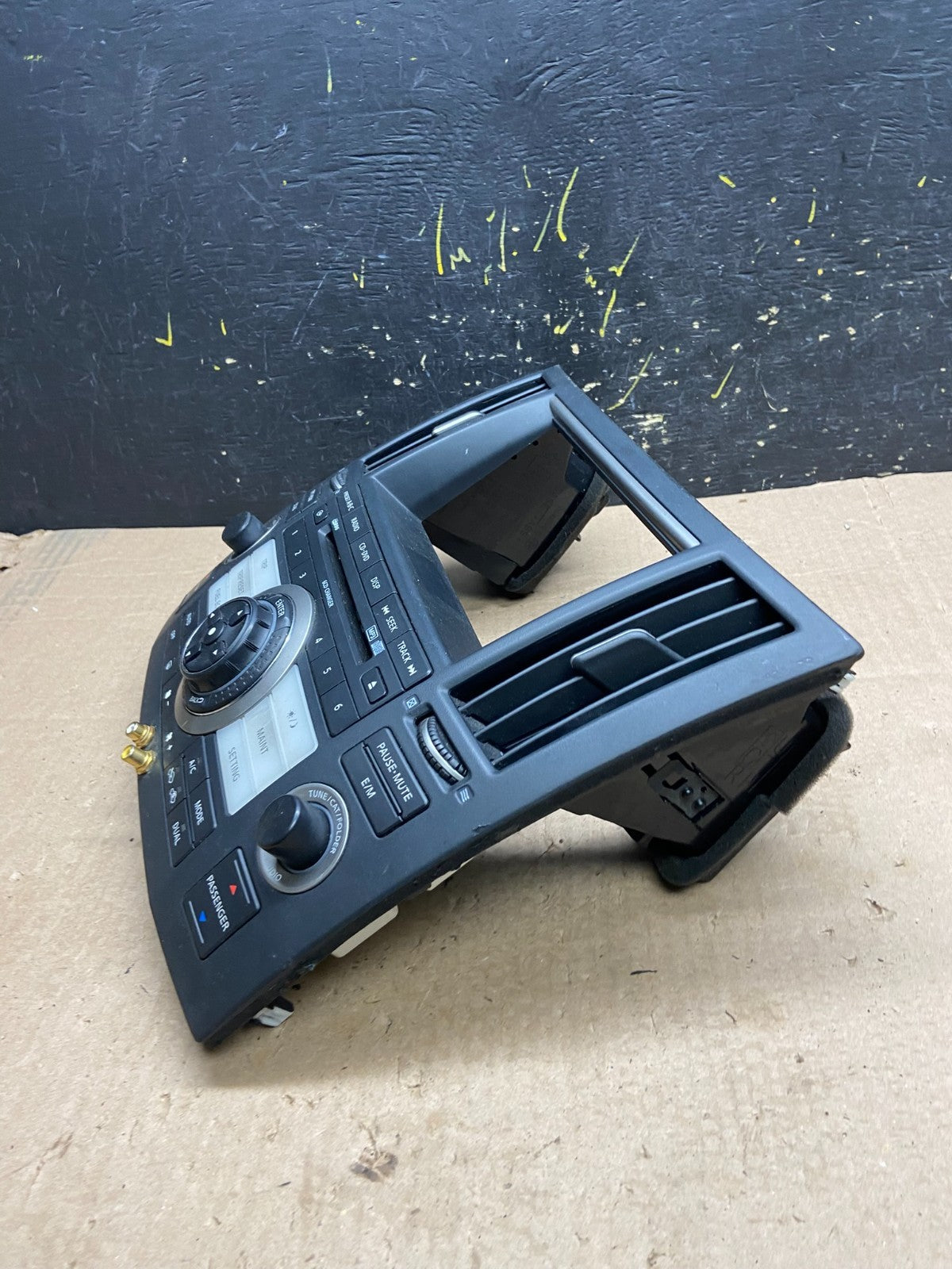 2006 - 2008 Infiniti FFX35 FX45 Radio Climate Control Panel Bezel Z0217 DG2