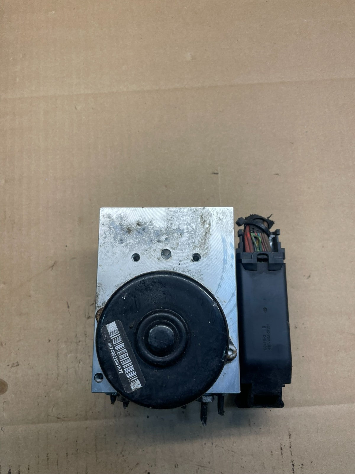 2005 to 2009 Mercedes W204 C230 C320 ABS Anti Lock Brake Pump Module W8479 DG5