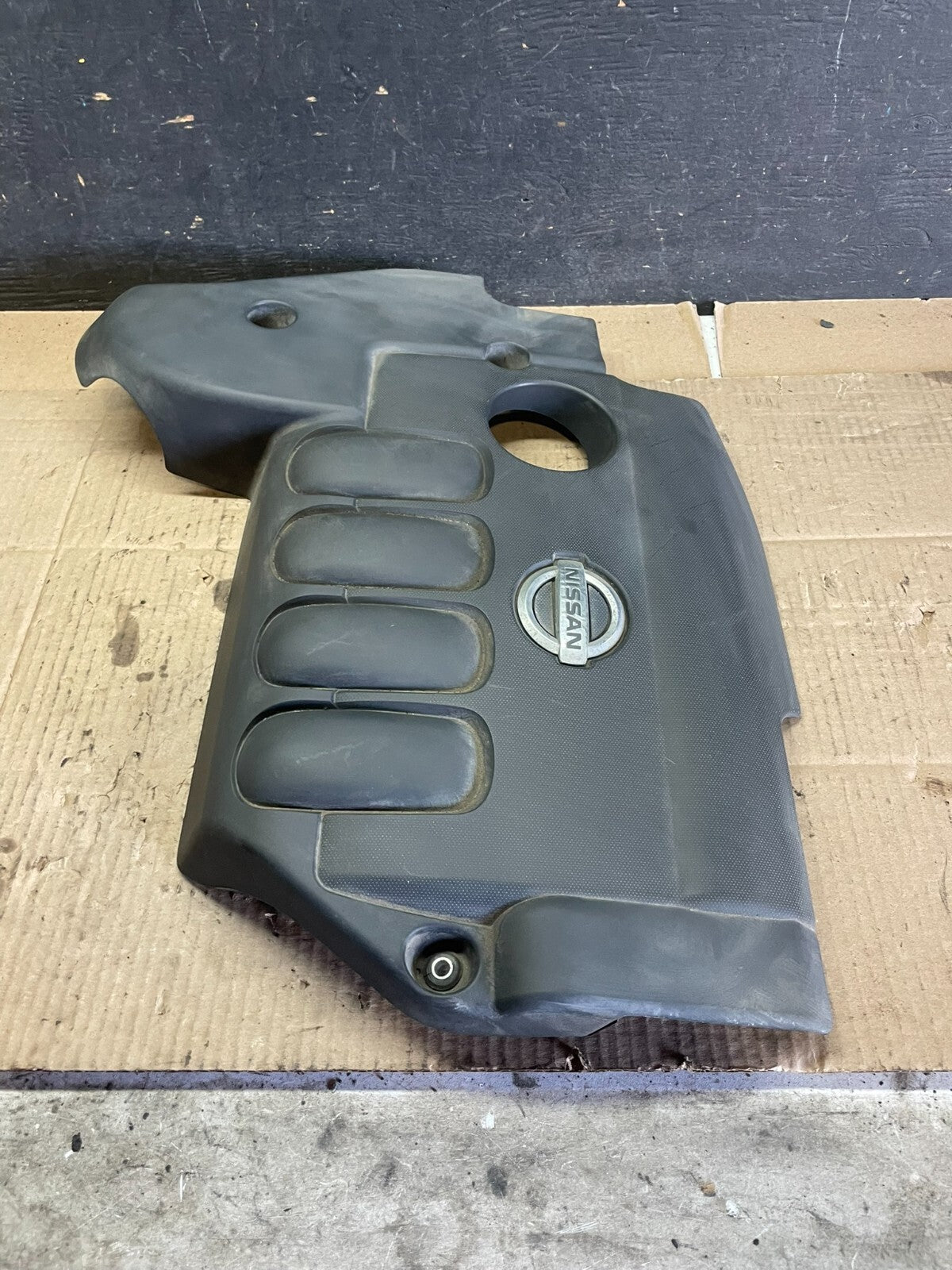 2007 to 2013 Nissan Altima 2.5 L Engine Cover M2732 DG2