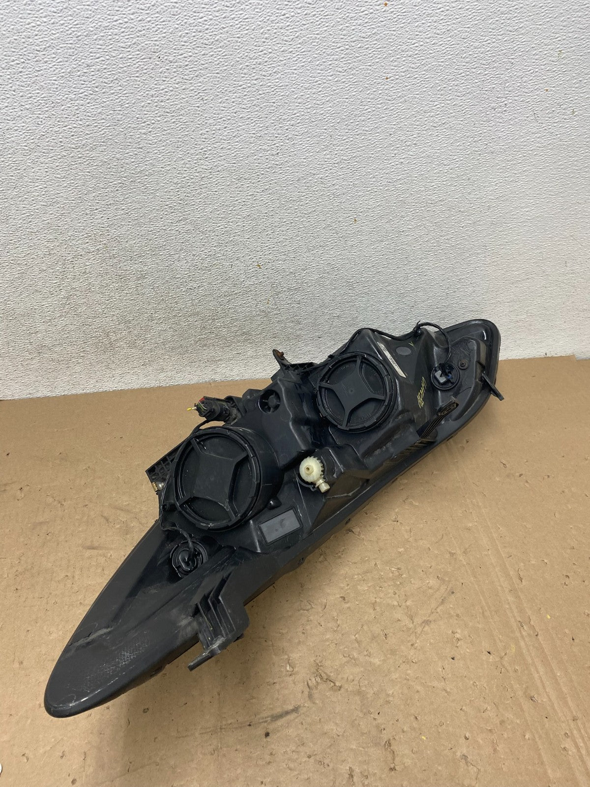 2016 to 2019 Chevrolet Cruze Right Passenger Halogen Headlight AG5441 DW7