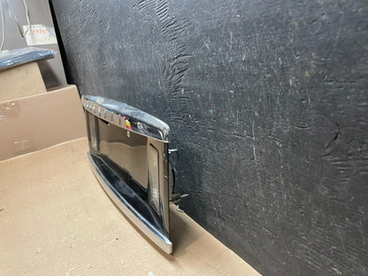 2004 to 2007 Infiniti QX56 License Plate Bracket With Camera L9220 DG1